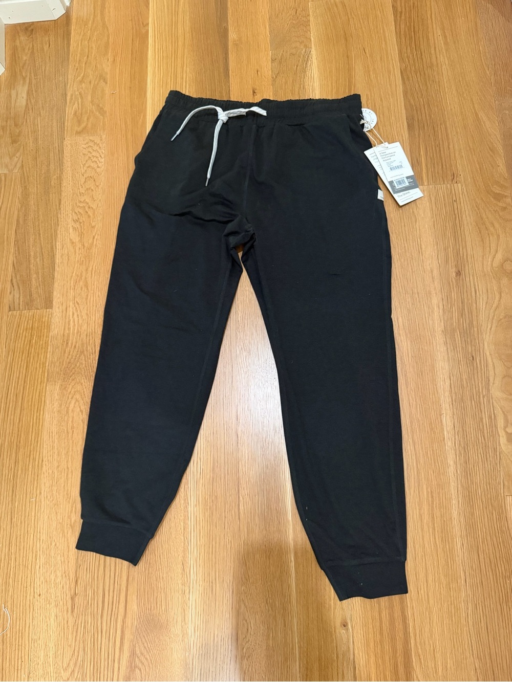 Vuori Performance Joggers - Black Drawstring
